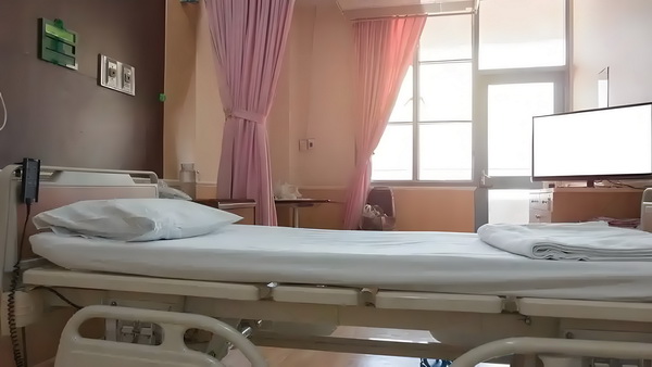 落户时间是什么_E句话 | 朱孝天曾经单删明道好友？ E句话  对危在应中机的实践